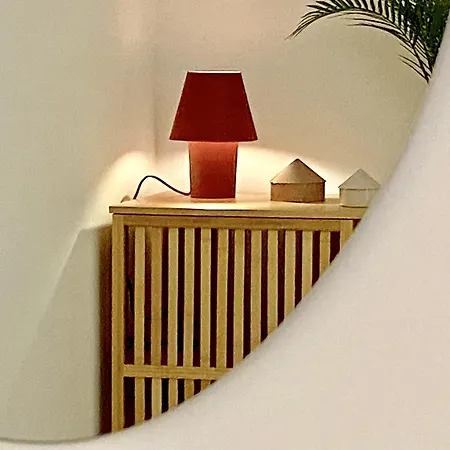 Amplio En El Centro De דירה *